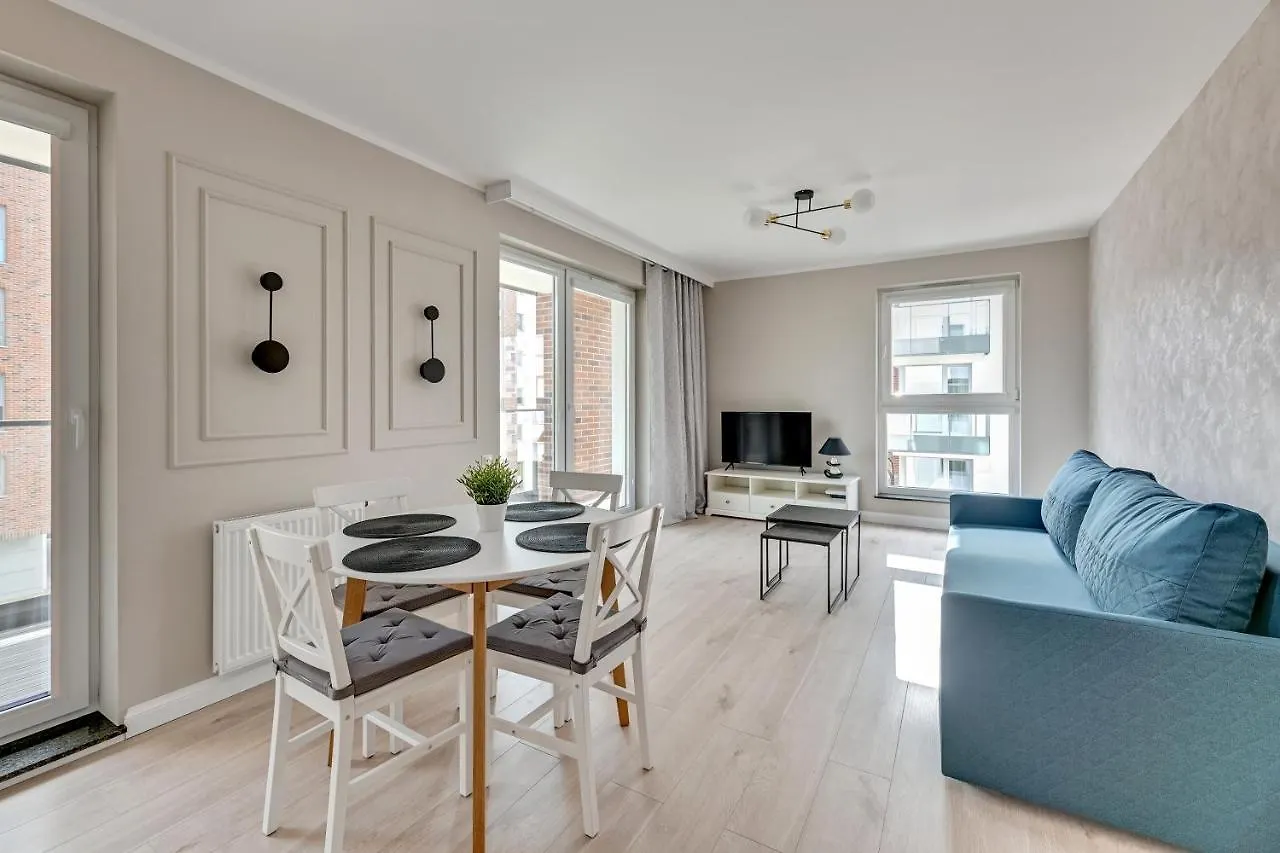 Angielska Grobla - City Center, Marina & Parking By Downtown Apartments Gdansk 0*,  Poland
