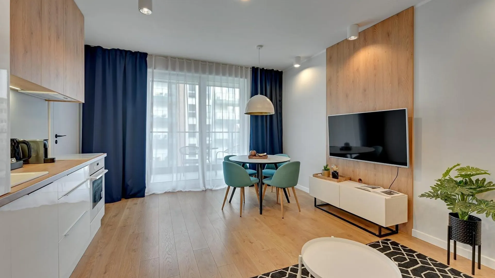 Angielska Grobla - City Center, Marina & Parking By Downtown Apartments Gdansk Poland