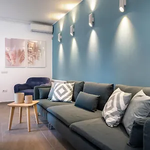 sapphire-apartment-in-the-center-of-bucharest.bucharesthotelsnow.com/